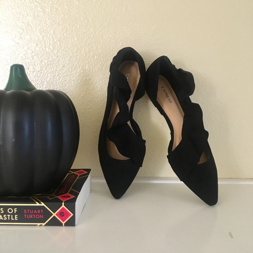 Express Ruffle Pointed Toe Flats